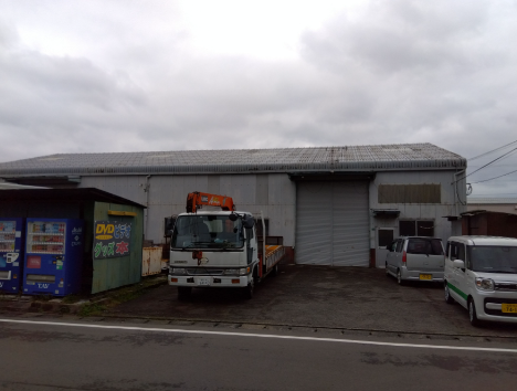 仲畑4丁目尾崎貸倉庫