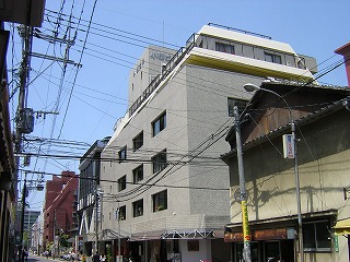 小榎ビル