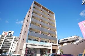 グランディ県庁前