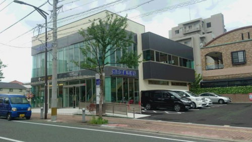 姪浜駅南クリニックビル